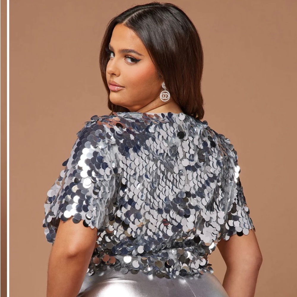 Sequins crop top Fashion Nova Womens